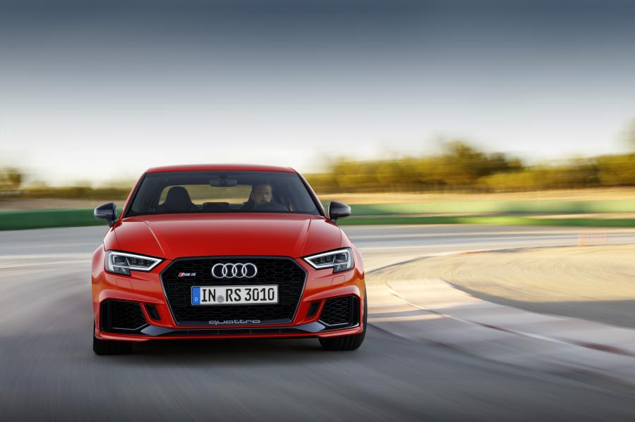  Audi RS3 Sedan (8V) 2016 года  (WW) (фото 21 из 47)
